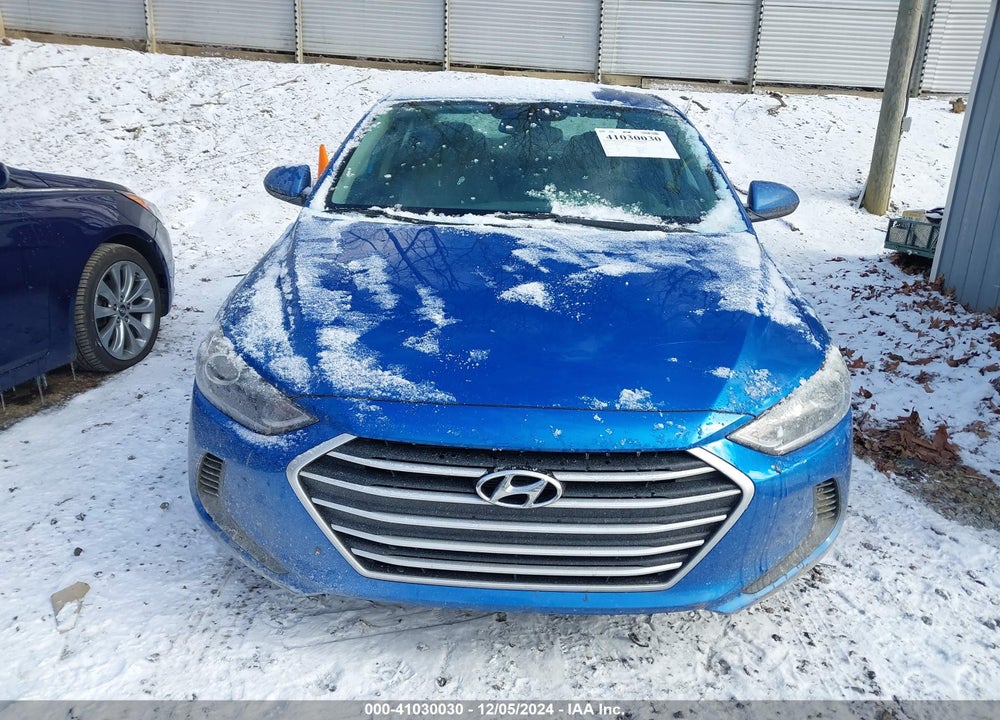 2018 HYUNDAI ELANTRA VIN: 5NPD84LF5JH220725