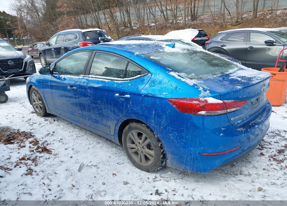 2018 HYUNDAI ELANTRA VIN: 5NPD84LF5JH220725