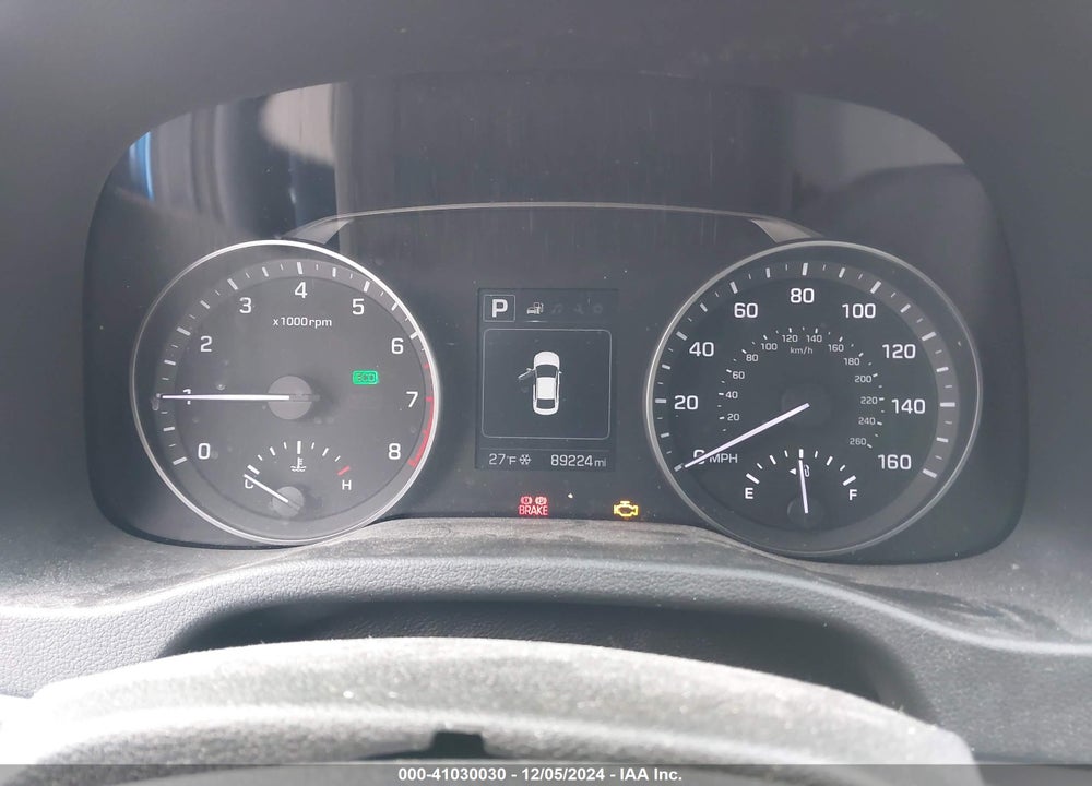 2018 HYUNDAI ELANTRA VIN: 5NPD84LF5JH220725