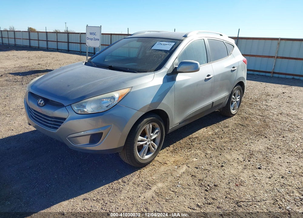 2010 HYUNDAI TUCSON GLS VIN: KM8JU3AC0AU094549