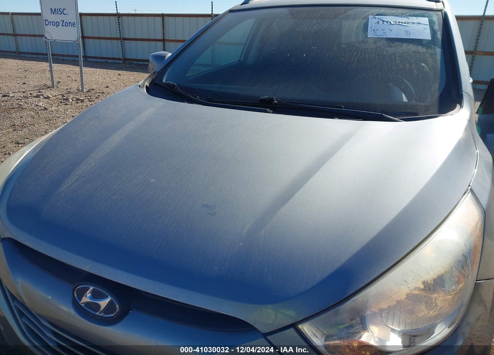 2010 HYUNDAI TUCSON GLS VIN: KM8JU3AC0AU094549