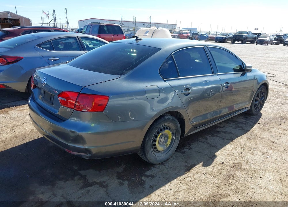 2014 VOLKSWAGEN JETTA 1.8T SE VIN: 3VWD17AJ4EM206521