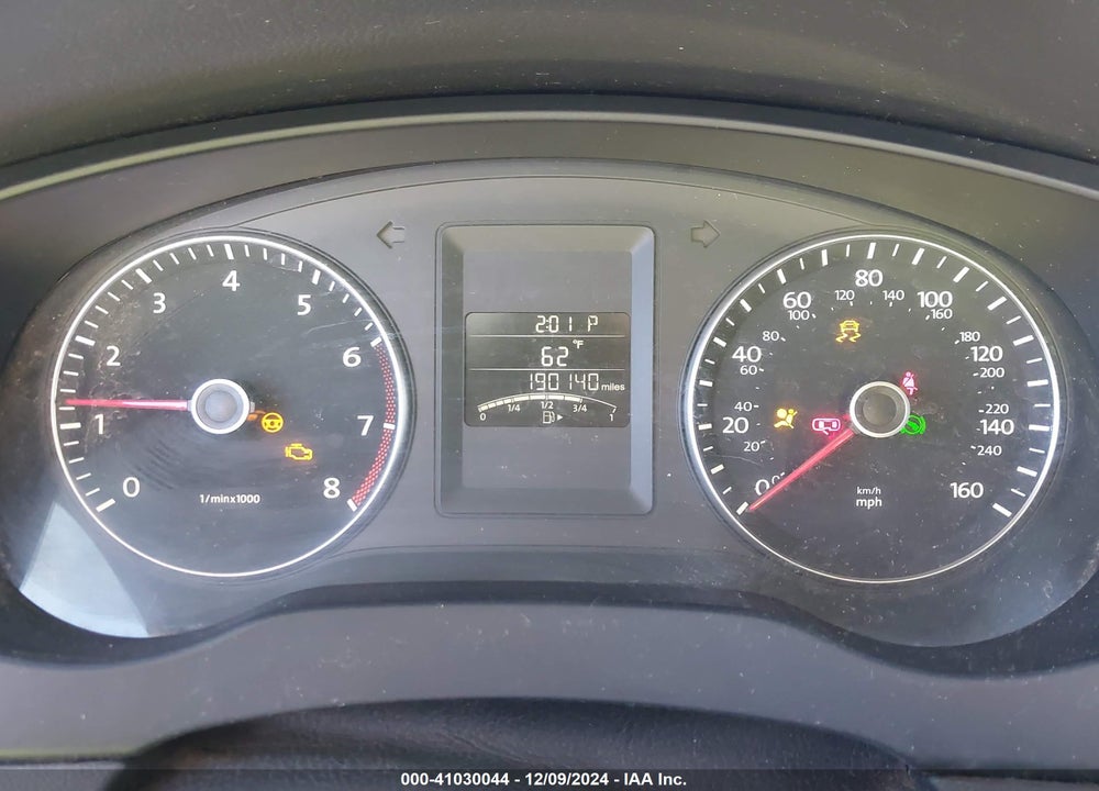 2014 VOLKSWAGEN JETTA 1.8T SE VIN: 3VWD17AJ4EM206521