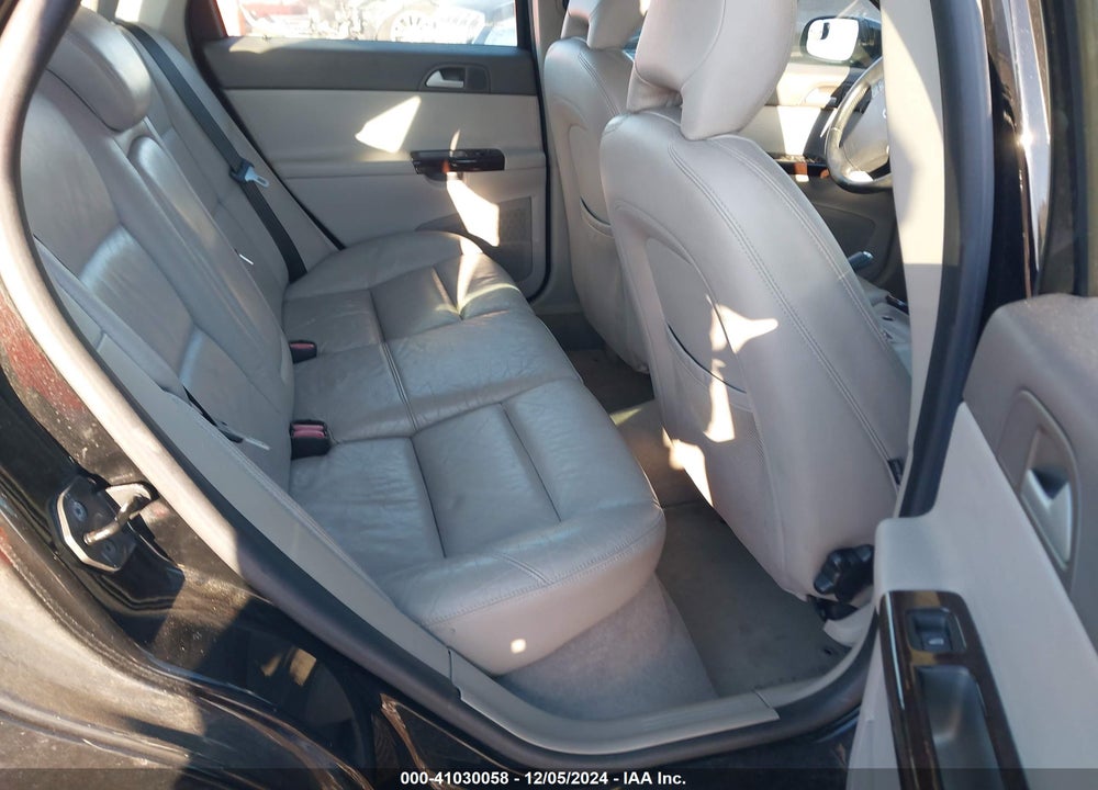 2007 VOLVO S40 2.4I VIN: YV1MS382572250782