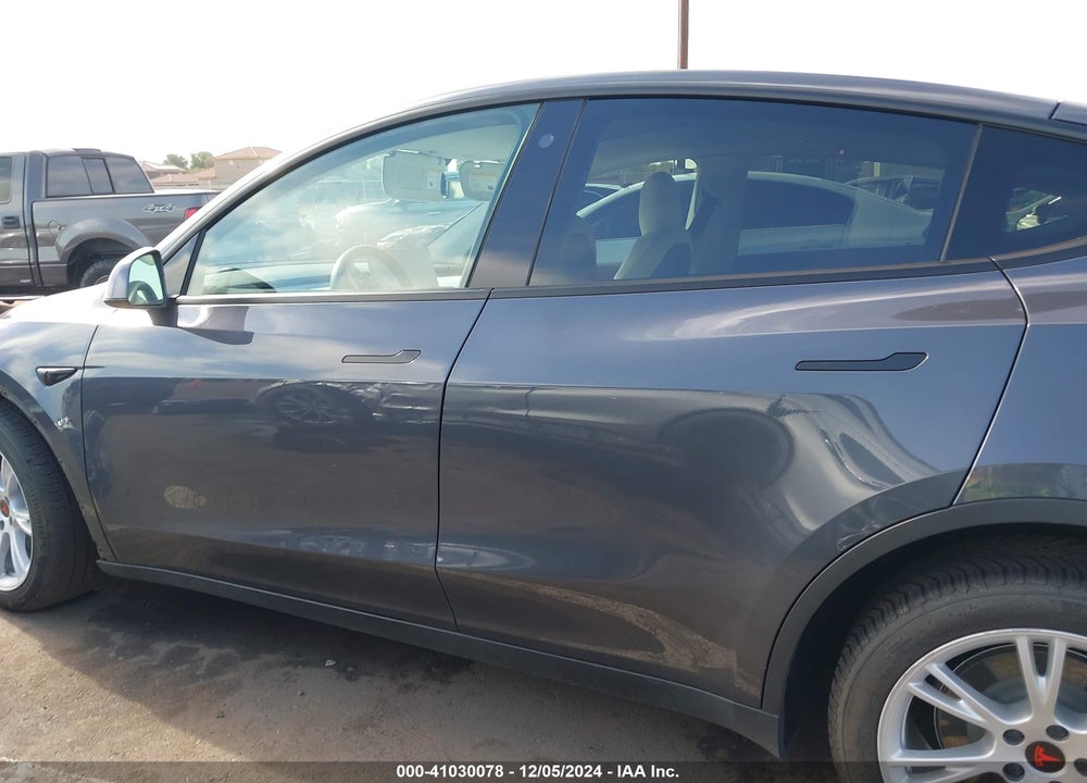 2021 TESLA MODEL Y LONG RANGE DUAL MOTOR ALL-WHEEL DRIVE VIN: 5YJYGAEE1MF157441