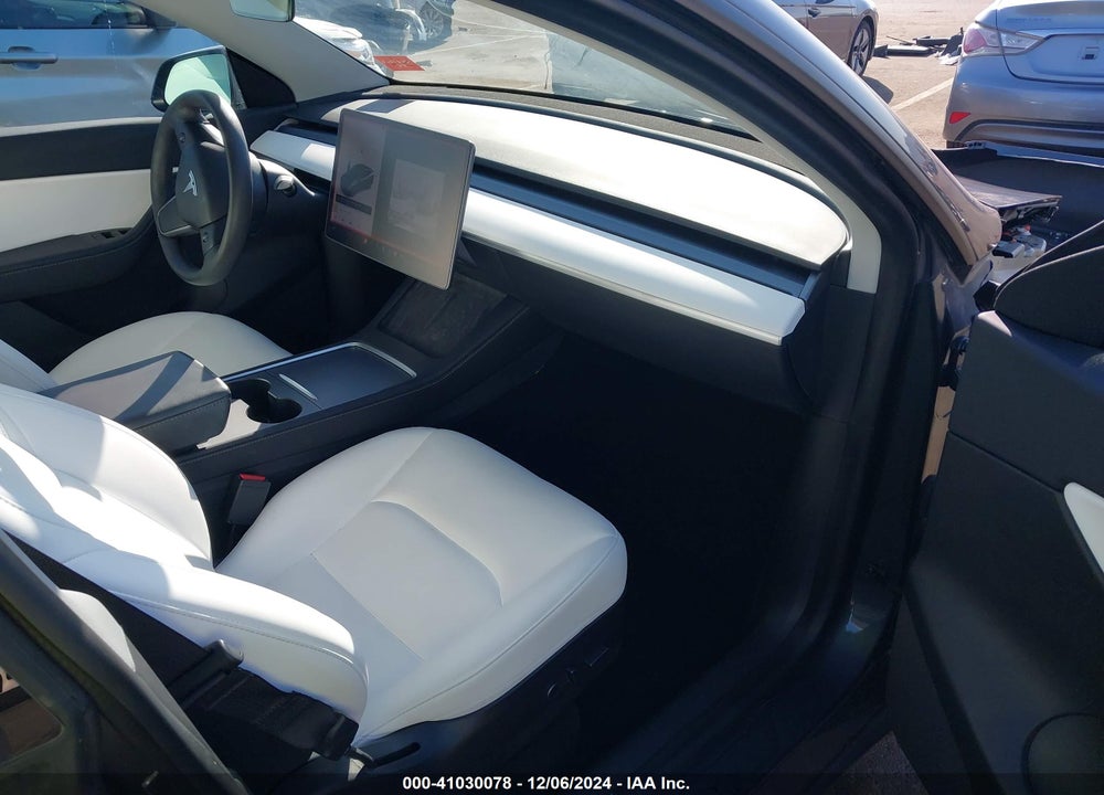 2021 TESLA MODEL Y LONG RANGE DUAL MOTOR ALL-WHEEL DRIVE VIN: 5YJYGAEE1MF157441
