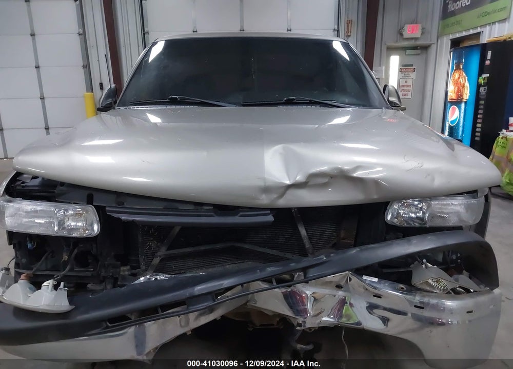 2001 CHEVROLET SILVERADO 1500 LS VIN: 1GCEC14V81Z226437