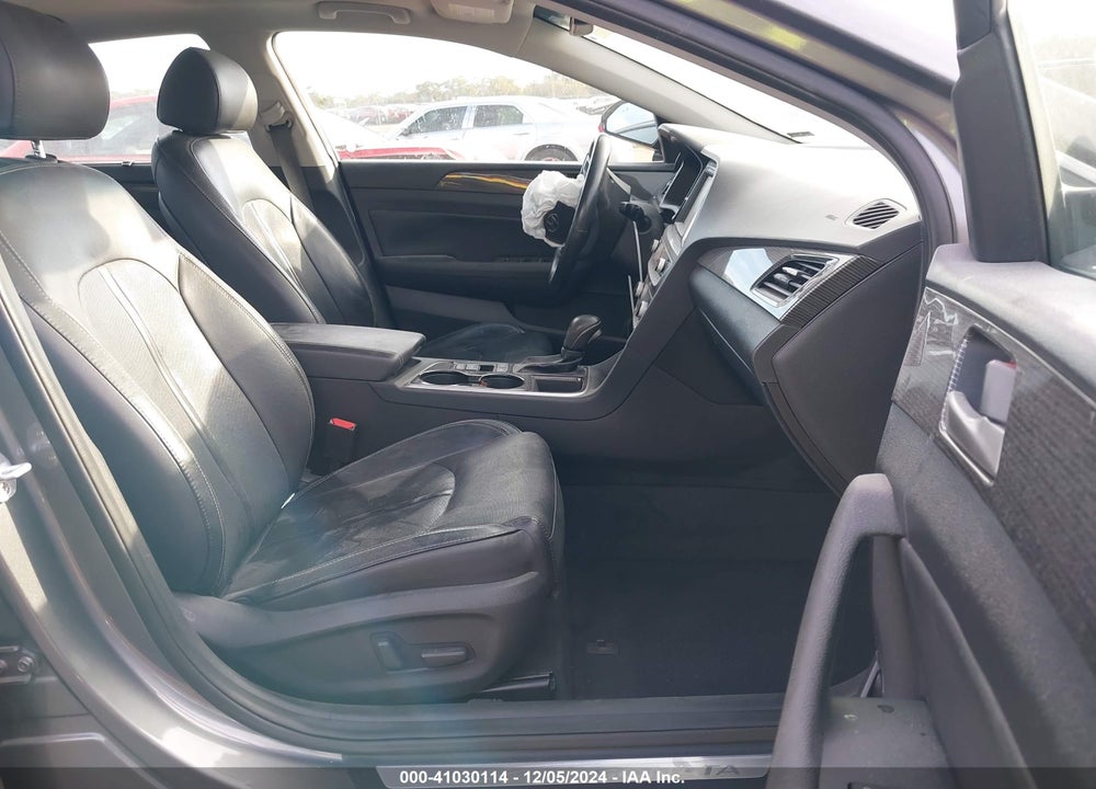 2018 HYUNDAI SONATA LIMITED VIN: 5NPE34AF3JH611555