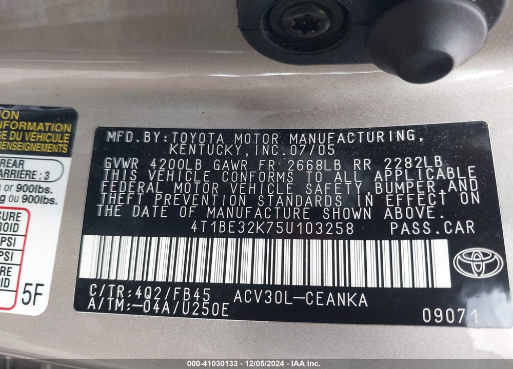 2005 TOYOTA CAMRY LE VIN: 4T1BE32K75U103258