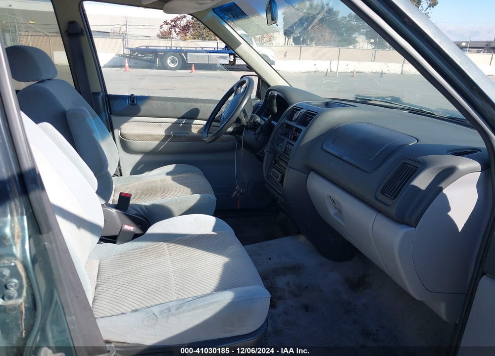 1998 MAZDA MPV ES/LX VIN: JM3LV5223W0841353