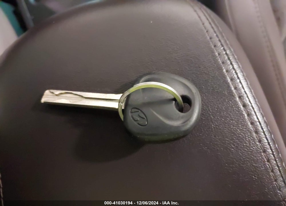 2014 HYUNDAI TUCSON SE VIN: KM8JU3AG1EU803370