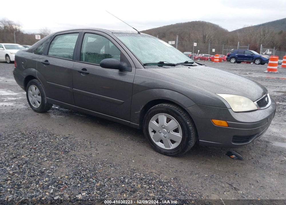 2006 FORD FOCUS SE/ZX4 VIN: 1FAFP34N56W135385