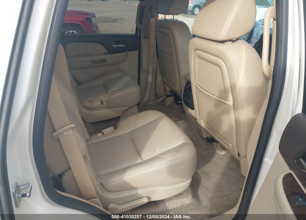 2009 GMC YUKON DENALI VIN: 1GKFK03299R171943