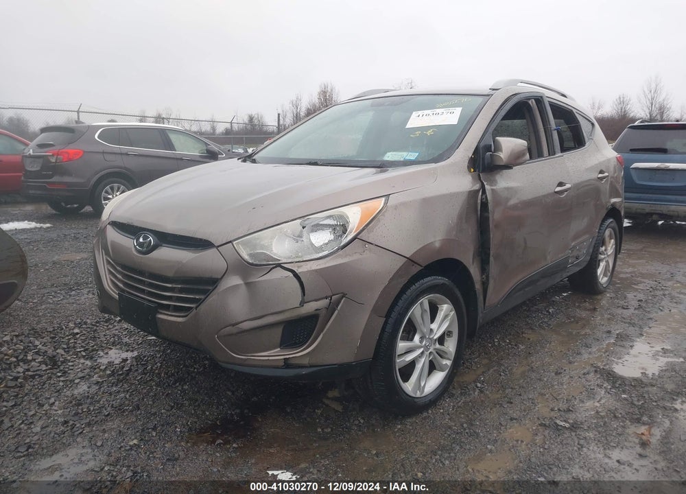 2010 HYUNDAI TUCSON GLS VIN: KM8JUCAC7AU080731