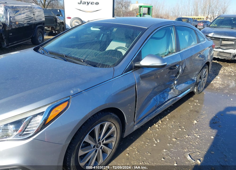 2015 HYUNDAI SONATA SPORT VIN: 5NPE34AF2FH242369