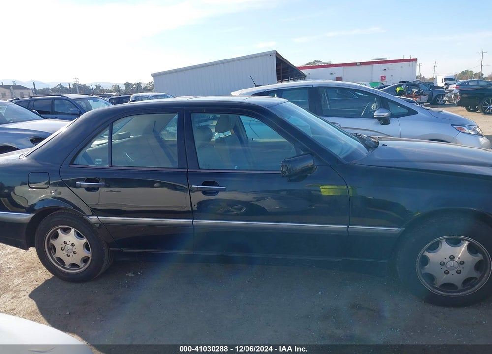 2000 MERCEDES-BENZ C 230 KOMPRESSOR VIN: WDBHA24G2YA833824