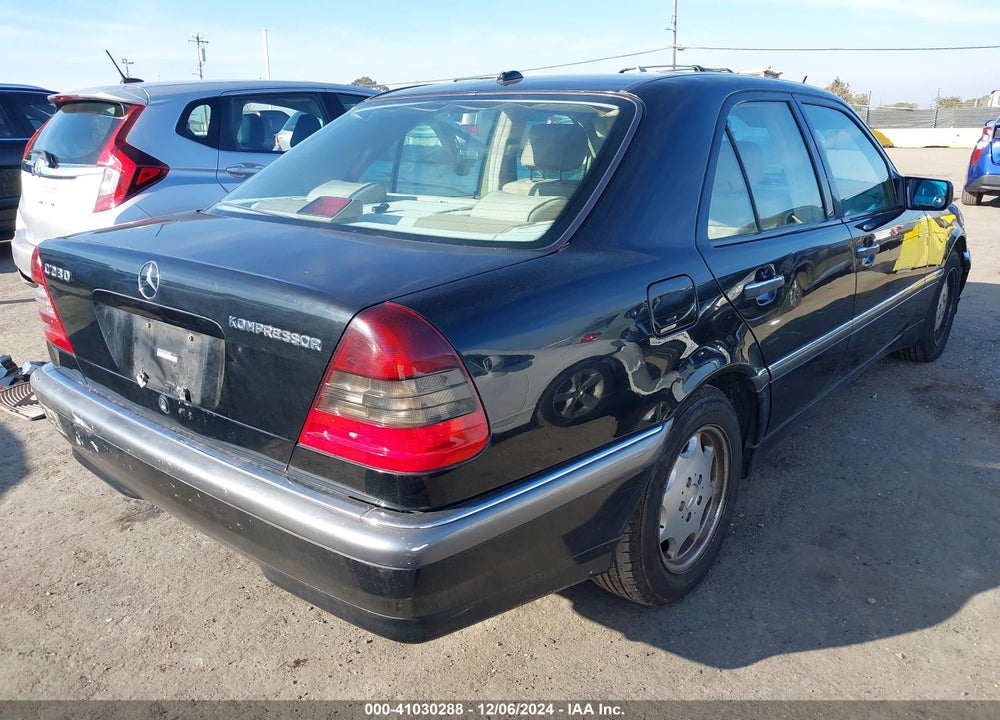 2000 MERCEDES-BENZ C 230 KOMPRESSOR VIN: WDBHA24G2YA833824