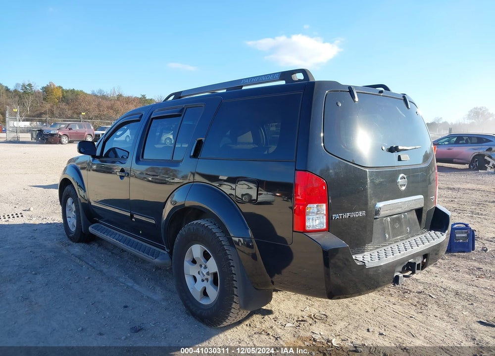 2005 NISSAN PATHFINDER SE VIN: 5N1AR18U95C787801