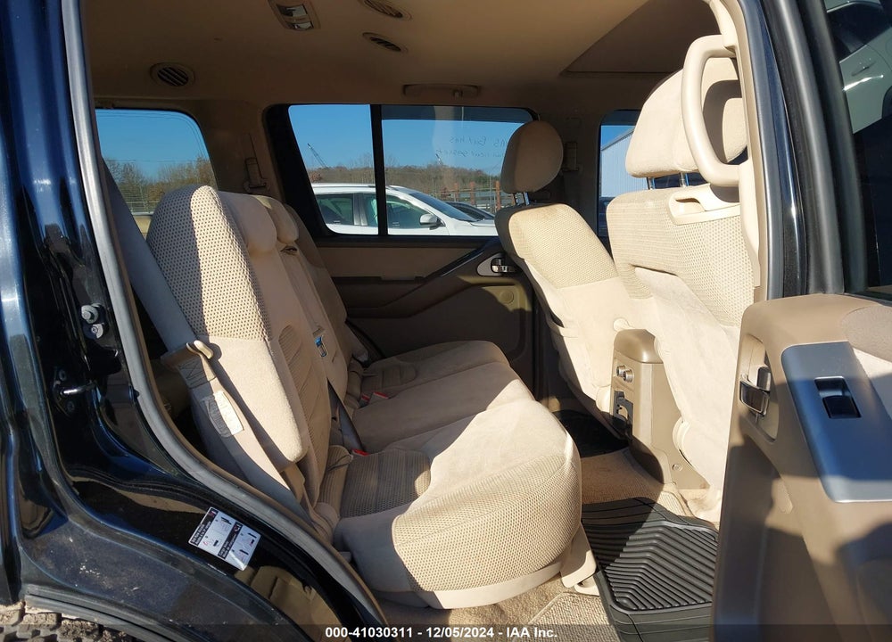 2005 NISSAN PATHFINDER SE VIN: 5N1AR18U95C787801
