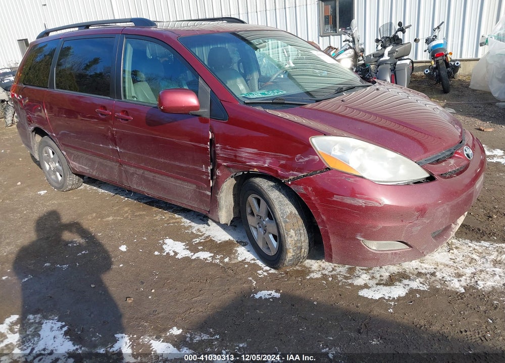 2008 TOYOTA SIENNA XLE VIN: 5TDZK22C38S144915