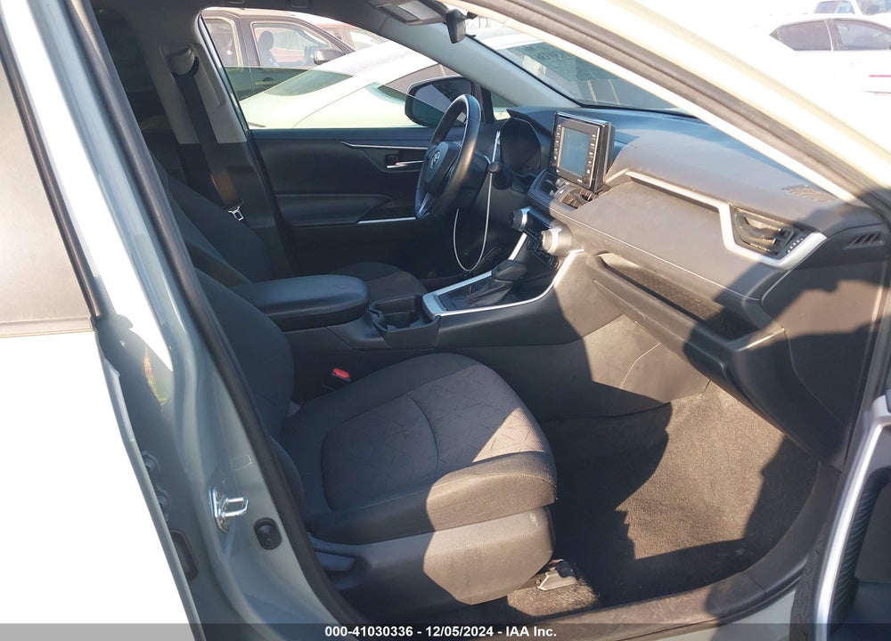 2020 TOYOTA RAV4 XLE VIN: 2T3W1RFV0LW063985