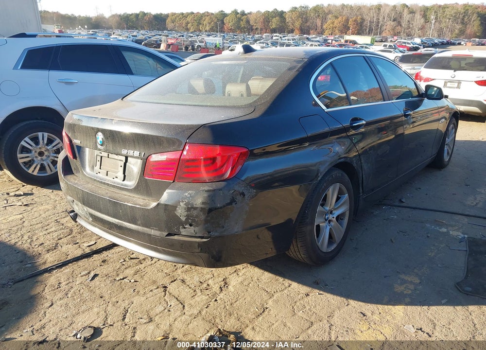 2013 BMW 528I XDRIVE VIN: WBAXH5C59DD112822