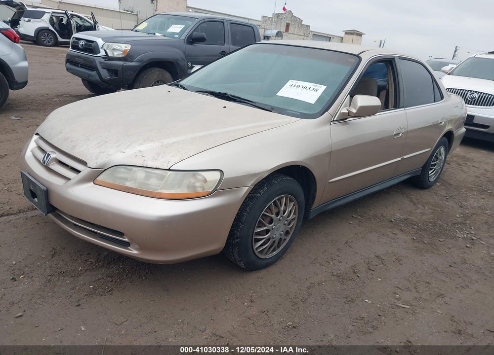 2001 HONDA ACCORD 2.3 LX VIN: 3HGCG66501G701571