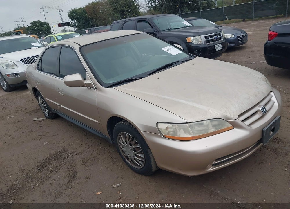 2001 HONDA ACCORD 2.3 LX VIN: 3HGCG66501G701571