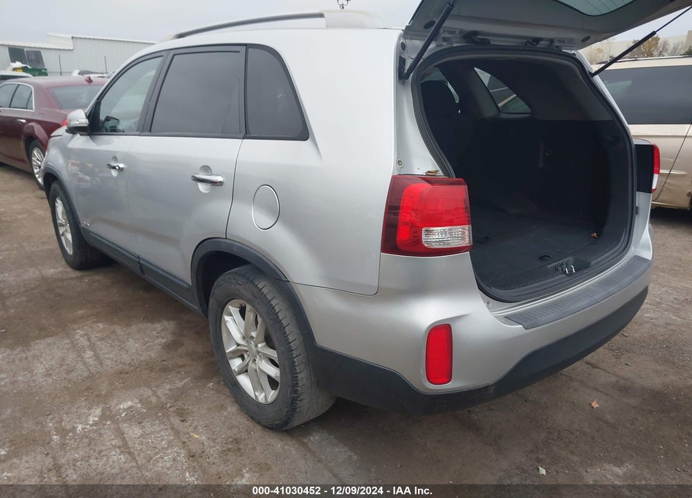 2015 KIA SORENTO VIN: 5XYKTCA66FG600724