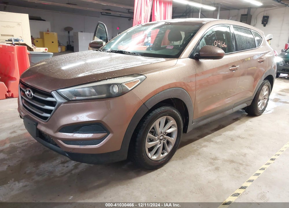 2016 HYUNDAI TUCSON SE VIN: KM8J23A47GU089727
