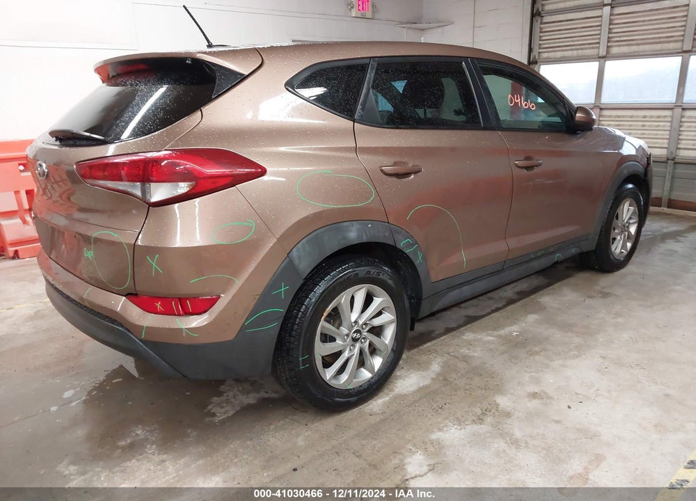 2016 HYUNDAI TUCSON SE VIN: KM8J23A47GU089727