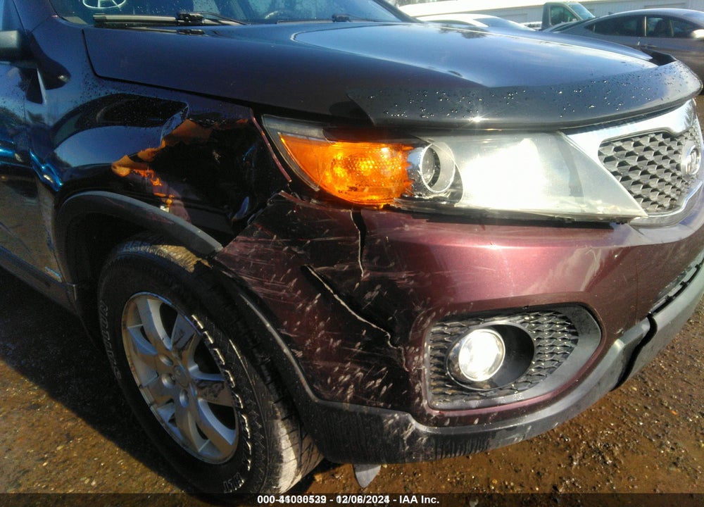 2012 KIA SORENTO LX V6 VIN: 5XYKTDA23CG226068