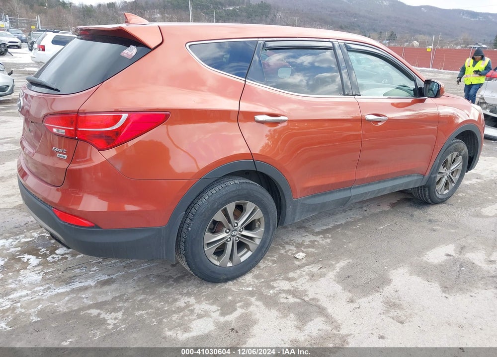 2014 HYUNDAI SANTA FE SPORT 2.4L VIN: 5XYZTDLB9EG144585