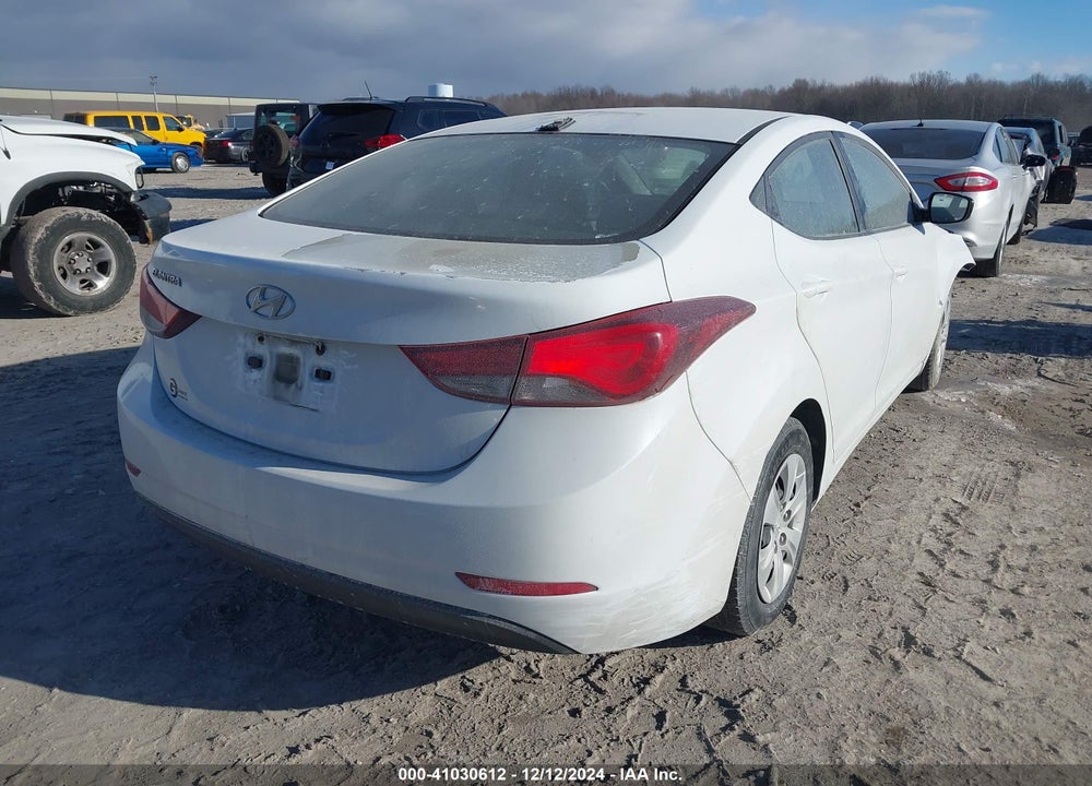 2016 HYUNDAI ELANTRA SE VIN: 5NPDH4AE8GH706769