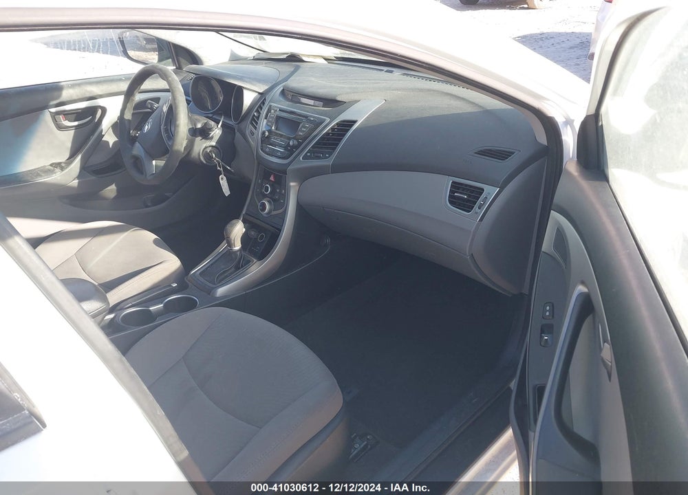 2016 HYUNDAI ELANTRA SE VIN: 5NPDH4AE8GH706769