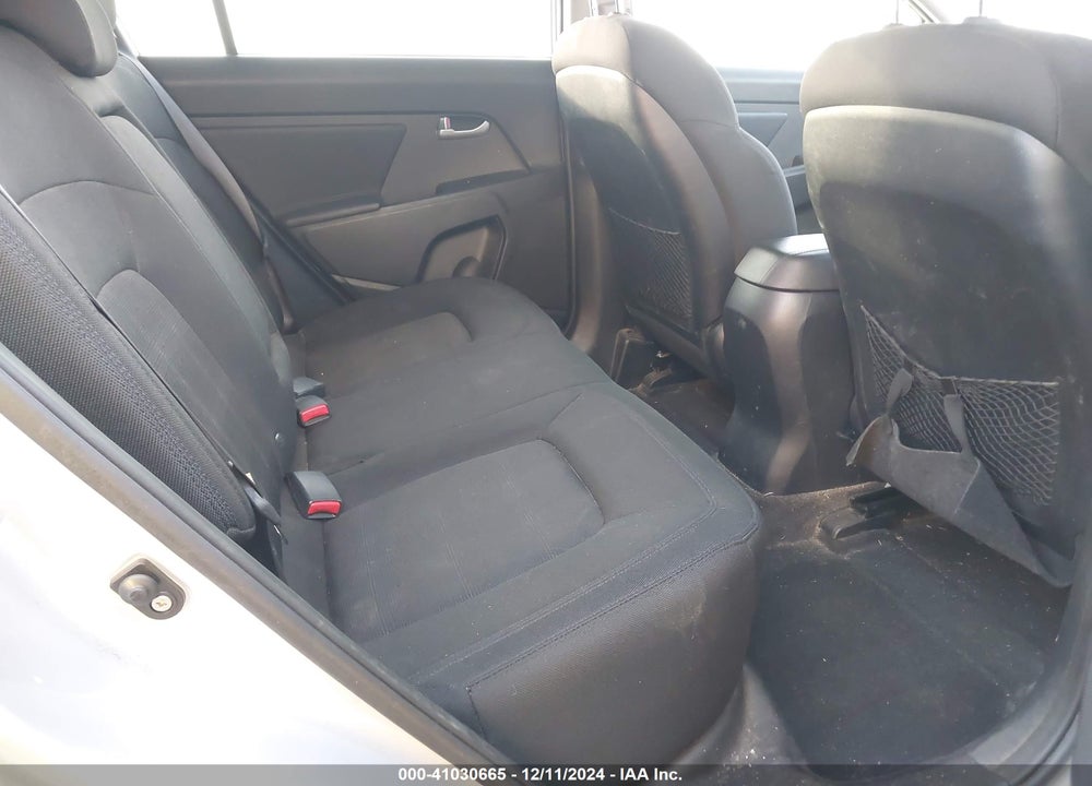 2011 KIA SPORTAGE LX VIN: KNDPBCA29B7136437