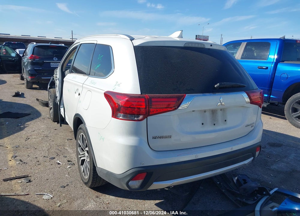 2018 MITSUBISHI OUTLANDER SEL VIN: JA4AD3A39JZ010200