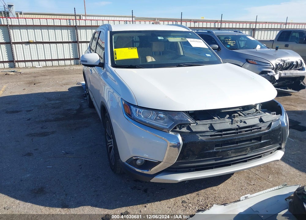2018 MITSUBISHI OUTLANDER SEL VIN: JA4AD3A39JZ010200