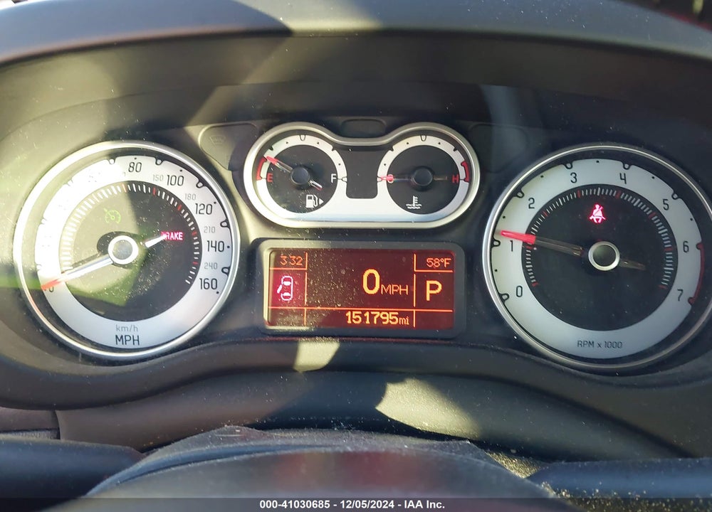 2014 FIAT 500L LOUNGE VIN: ZFBCFACH5EZ013318