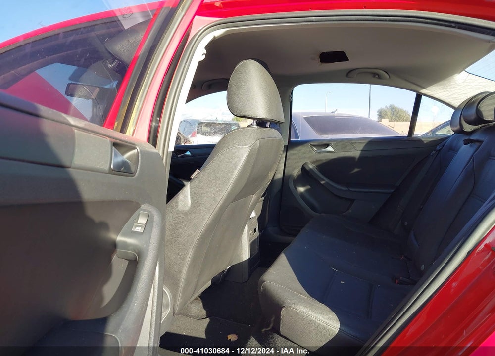 2012 VOLKSWAGEN JETTA 2.5L SE VIN: 3VWDP7AJ9CM112162