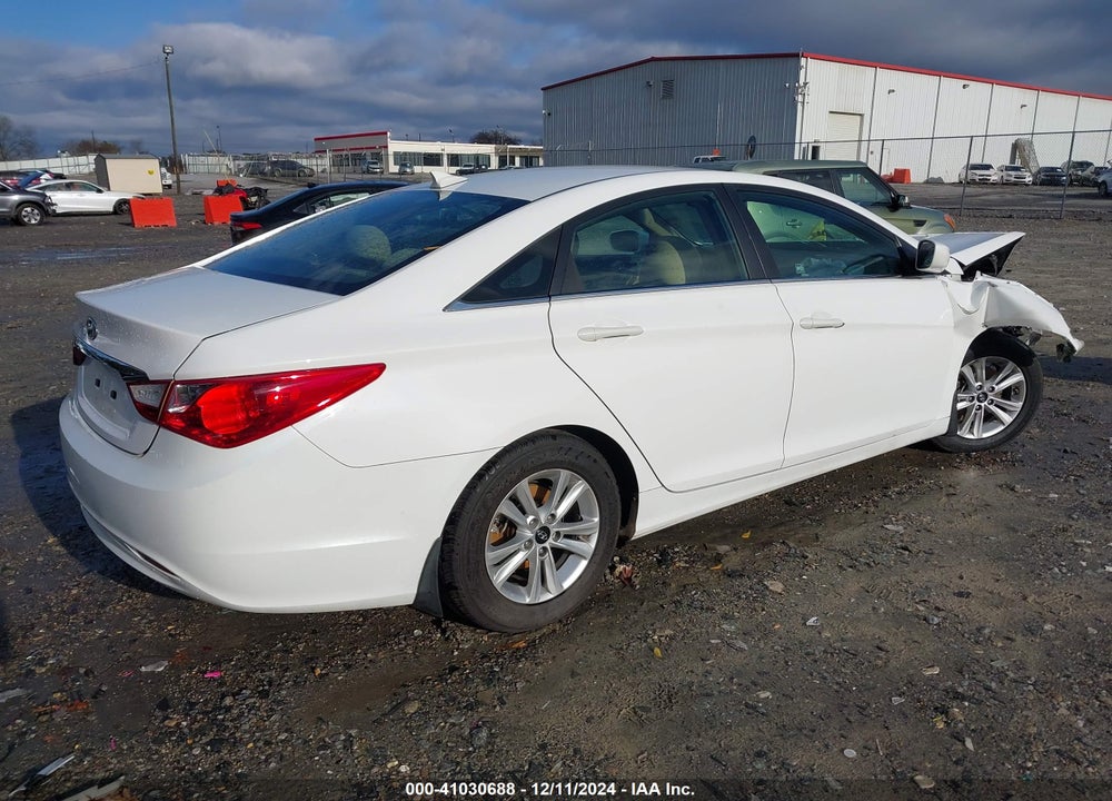 2013 HYUNDAI SONATA GLS VIN: 5NPEB4AC6DH778358