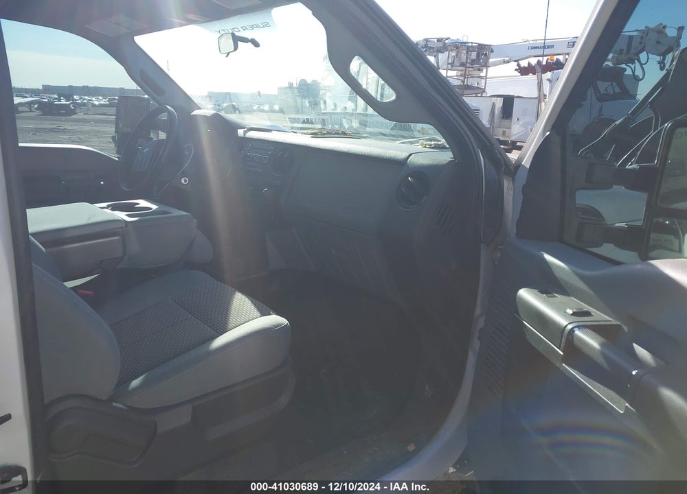 2016 FORD F-350 CHASSIS XL VIN: 1FD8X3G62GEC53923