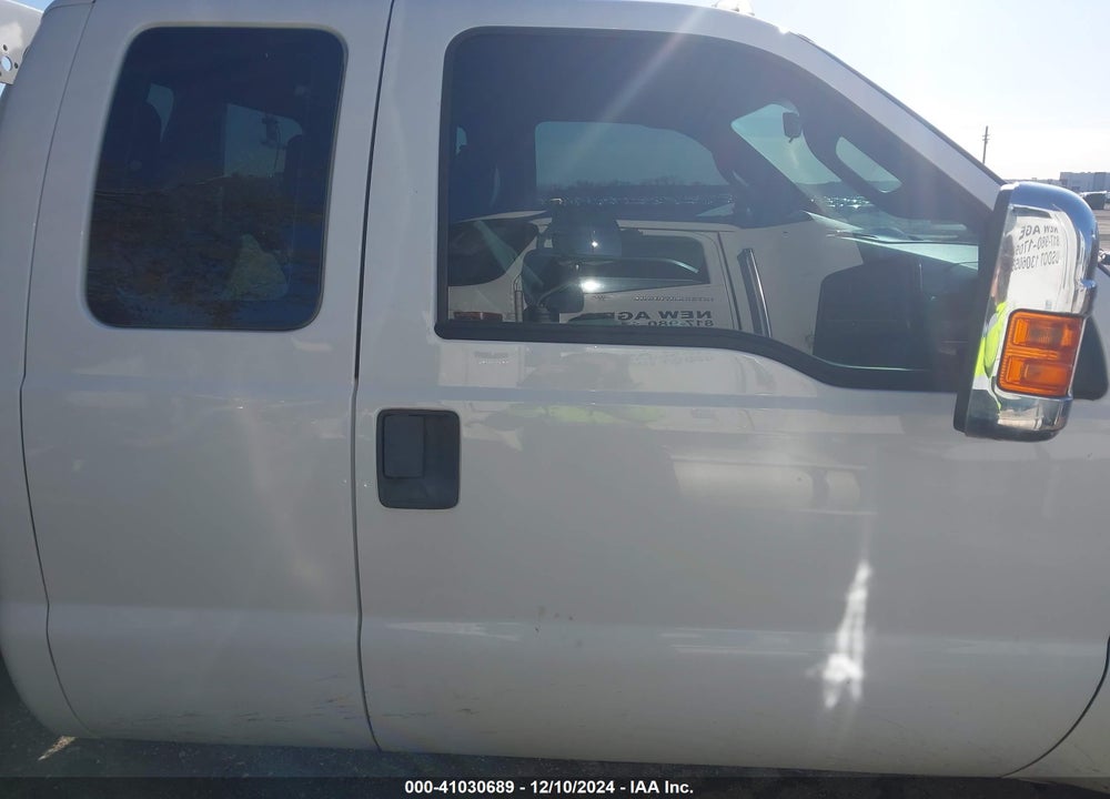 2016 FORD F-350 CHASSIS XL VIN: 1FD8X3G62GEC53923