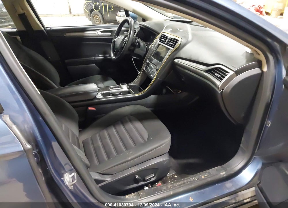 2018 FORD FUSION SE VIN: 3FA6P0HD4JR283958
