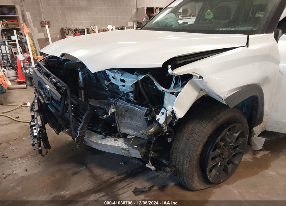 2024 TOYOTA TUNDRA VIN: 5TFWA5DB2RX223158