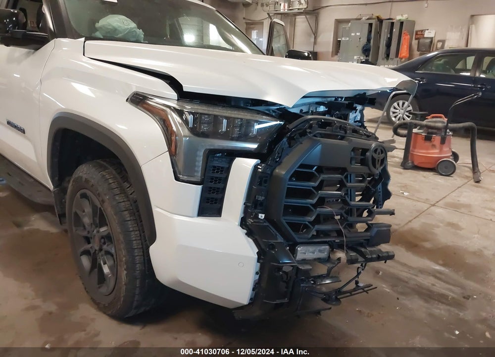 2024 TOYOTA TUNDRA VIN: 5TFWA5DB2RX223158