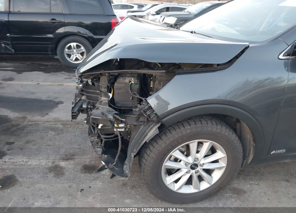 2019 KIA SORENTO 2.4L LX VIN: 5XYPGDA37KG529646