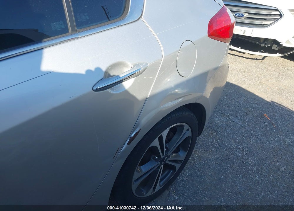 2014 KIA FORTE EX VIN: KNAFZ4A88E5077864