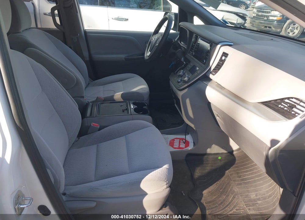 2020 TOYOTA SIENNA LE VIN: 5TDKZ3DC9LS057335