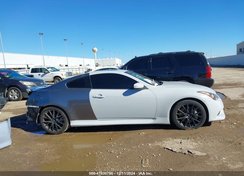 2013 INFINITI IPL G VIN: JN1CV6EK8DM920049